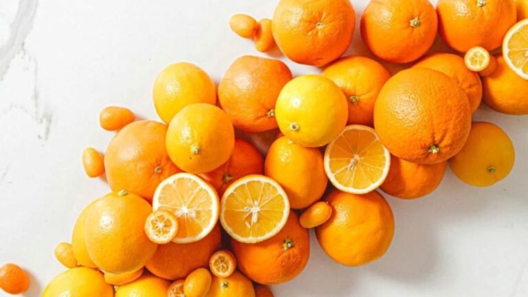 Eating-an-Orange-a-Day-Could-Cut-Depression-Risk-by-20-Study-Finds